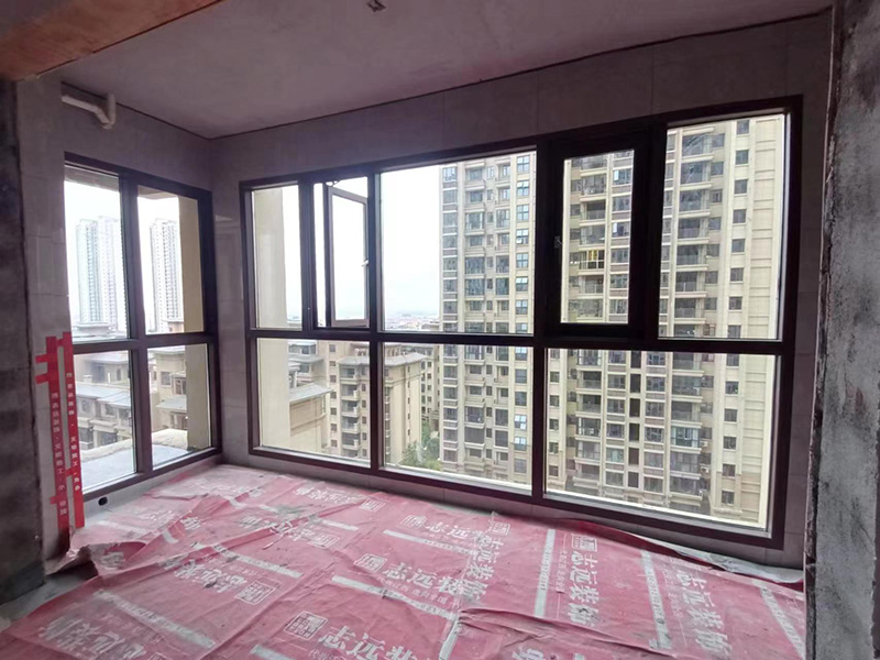 MC-004  窗紗一體現場完工圖